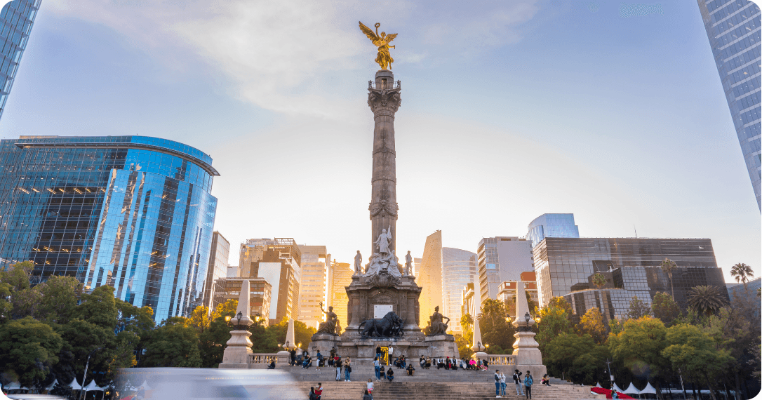 El corredor de Reforma es el eje corporativo más reconocible de la CDMX