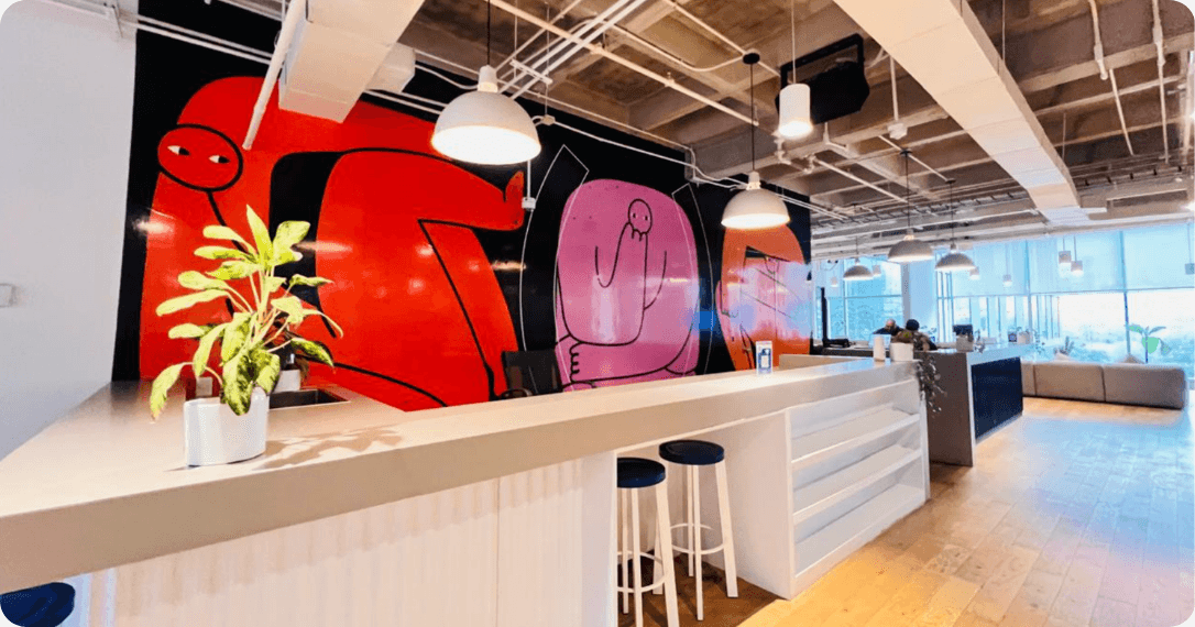 Oficinas compartidas y zona de café en Net(work) San Pedro Garza García